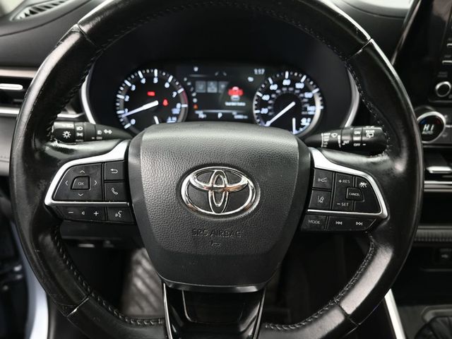 2021 Toyota Highlander XLE 26