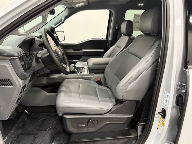 2025 Ford F-150 Lightning Flash photo