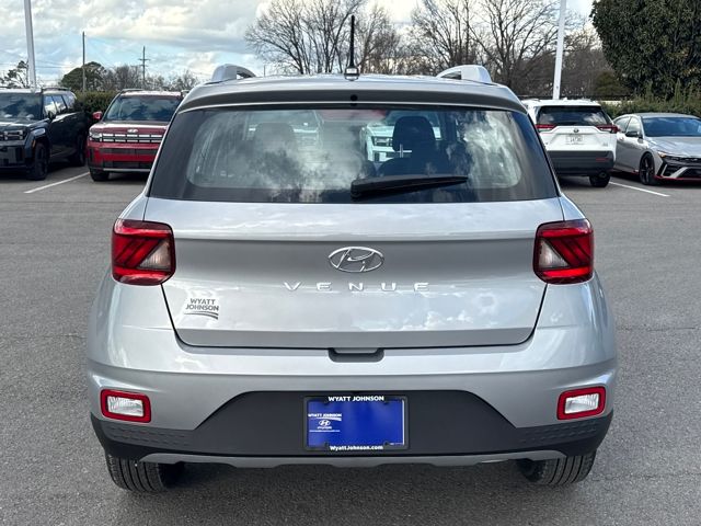 New 2026 Silver Hyundai SEL image 4