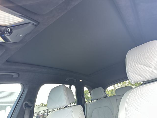 Used 2025 Gray BMW sDrive40i image 22