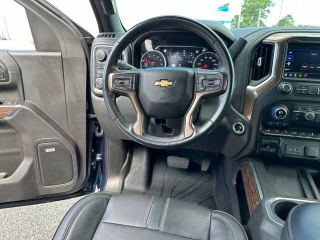 2020 Chevrolet Silverado 1500 High Country 13