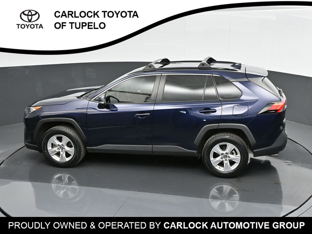 2019 Toyota RAV4 XLE 32