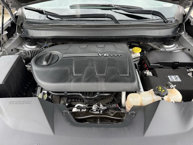 2020 Jeep Cherokee Trailhawk Silver at Victoria Chrysler Dodge Jeep Ram