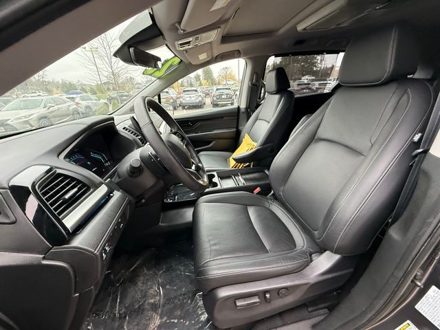 Used 2023  Honda Touring image 5