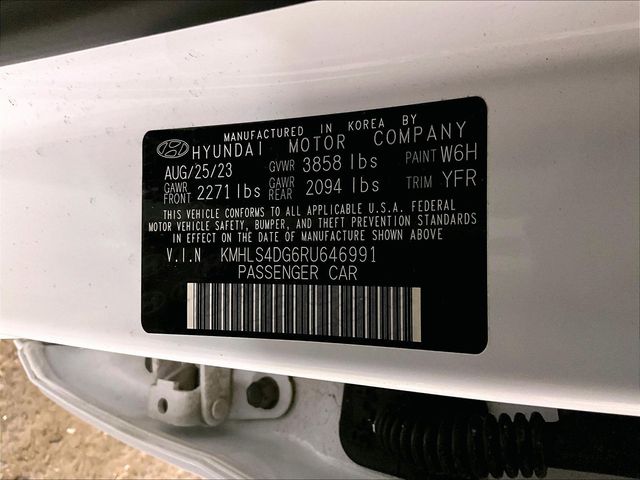 2024 Hyundai Elantra SEL White at Klick Lewis Buick Chevrolet