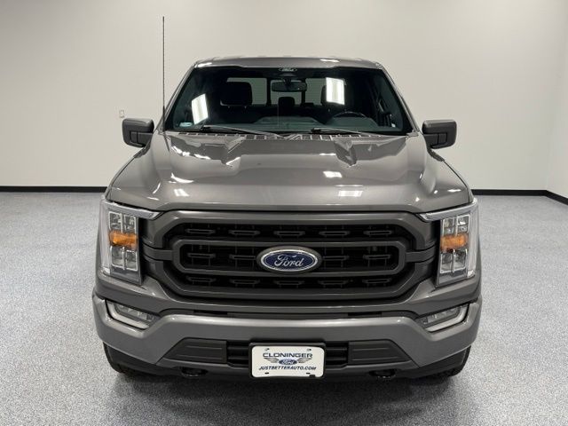 Used 2022 Gray Ford XLT image 3