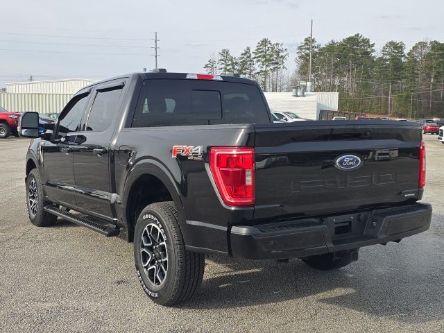 2022 Ford F-150 XLT:B02121