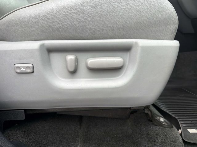 2013 Toyota Sequoia - Image 29