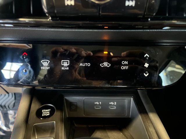 Used 2025 Nissan Kicks SUV