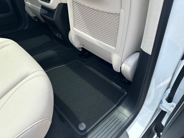 2026 Mercedes-Benz GLE GLE 450 White at Bob King Buick GMC