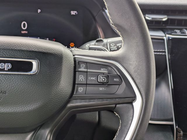 2024 Jeep Grand Cherokee L Laredo 4x4