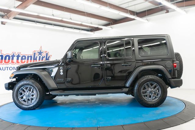 Used 2024 Jeep Wrangler SUV