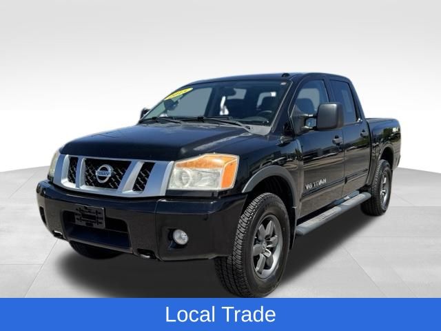 Gray (Magnetic Black) 2015 Nissan Titan PRO-4X Crew Cab 4WD Pickup Truck Four-Wheel Drive 5-Speed Automatic