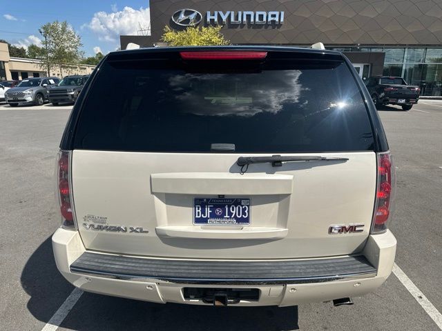 Used 2013 White GMC Denali image 4