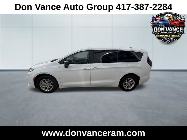 View vehicle photo 3