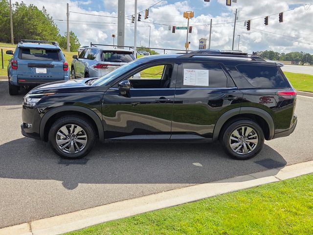 Used 2025 Nissan Pathfinder SUV