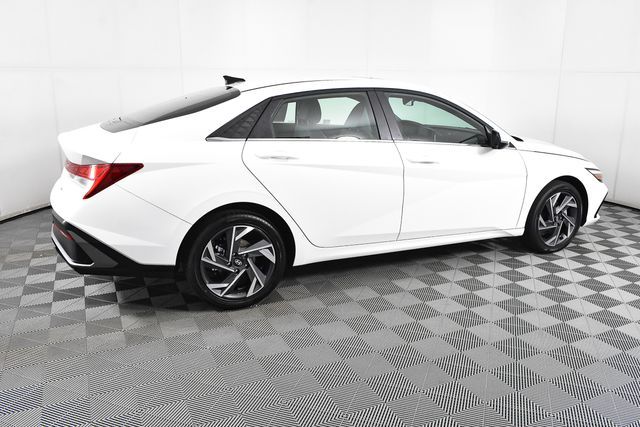Elantra Hybrid Limited