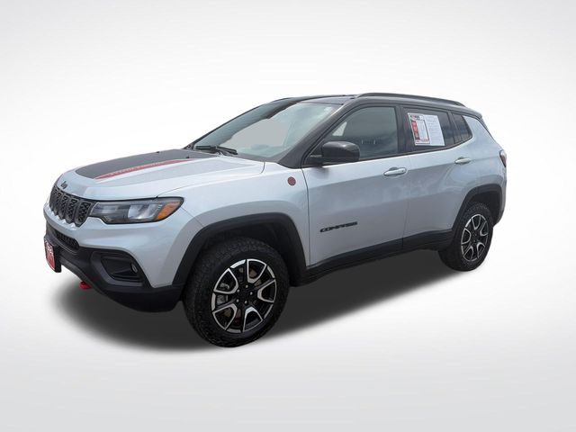 Silver Zynith Metallic Clearcoat 2024 Jeep Compass SUV / Crossover Four-Wheel Drive 8-Speed Automatic