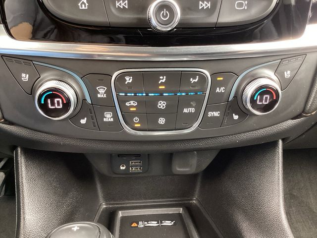 Used Car 2020 Chevrolet Traverse  Premier For Sale Under $30,000 In San Antonio, Texas