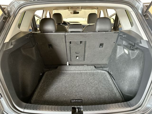 2024 Volkswagen Taos 1.5T SE Gray at Subaru and VW of Moon Township