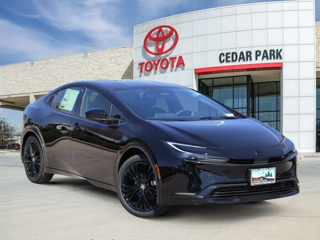 Black 2027 Toyota Prius Hatchback Front-Wheel Drive 