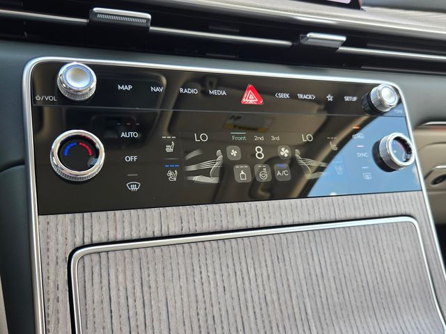 2027 Genesis GV80