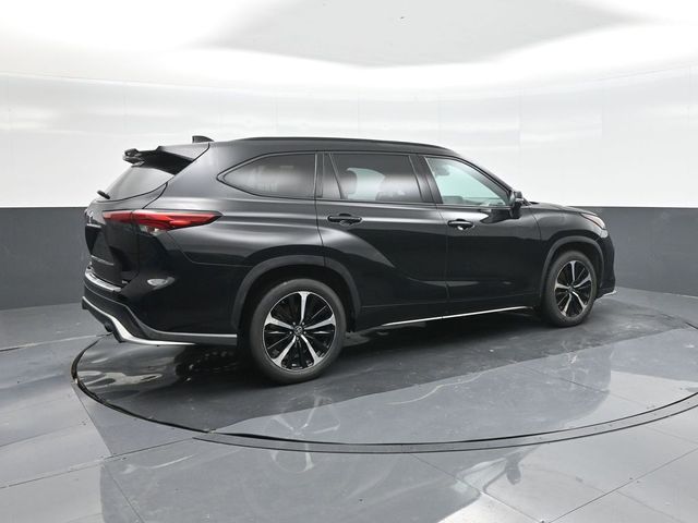 Used 2021 Toyota Highlander SUV