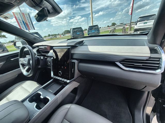 2026 GMC Acadia #28