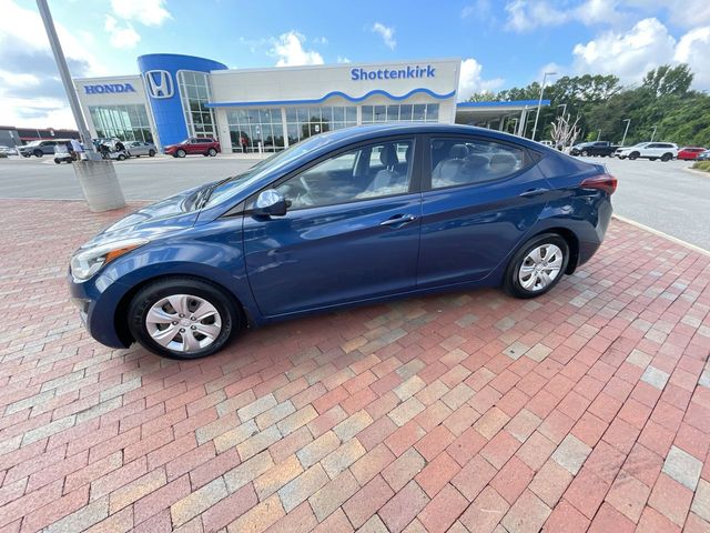 Used 2016 Hyundai Elantra Sedan