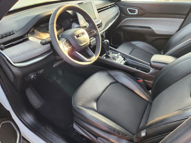2025 Jeep Compass Latitude White at Cook Ford