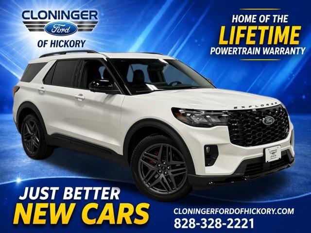 Star White Metallic Tri-Coat 2026 Ford Explorer SUV / Crossover All-Wheel Drive Automatic
