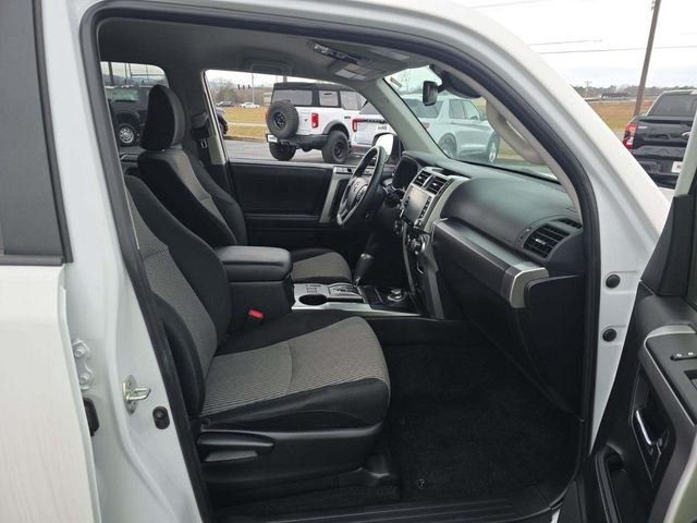 2024 Toyota 4Runner SR5 - Photo 13