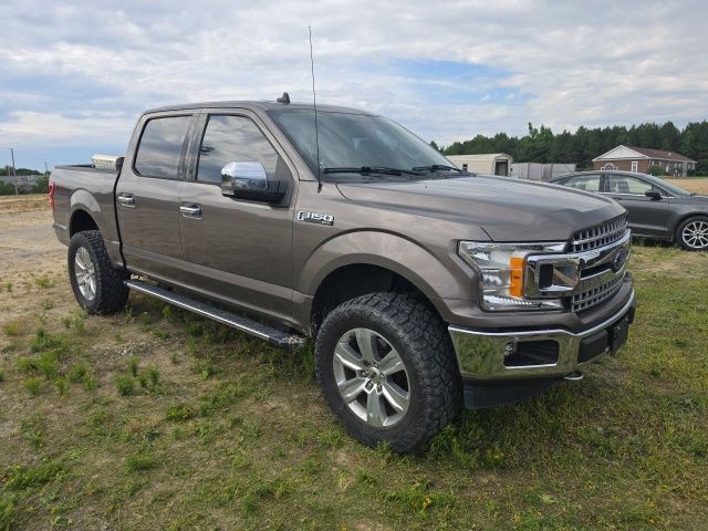New 2026 Oxford White Ford F-550® XL image 3