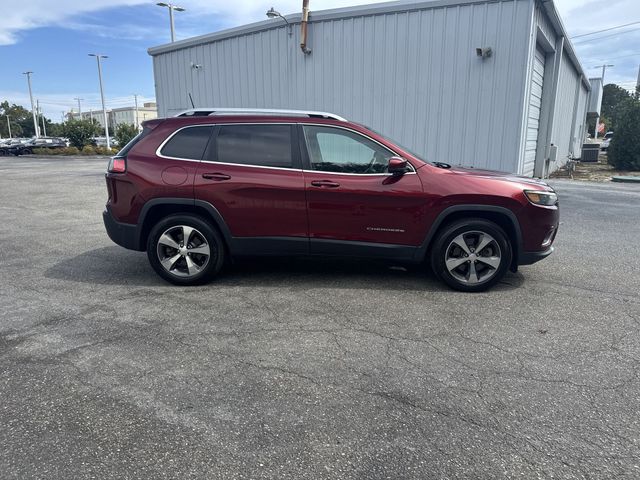 Used 2019 Red Jeep Limited image 4