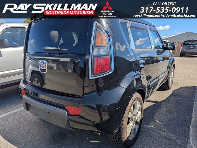 Used 2010 Gray Kia Plus image 4