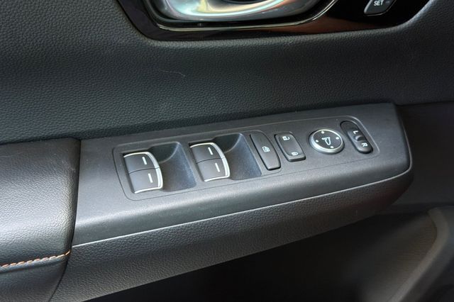 Used 2025 Honda CR-V Hybrid SUV