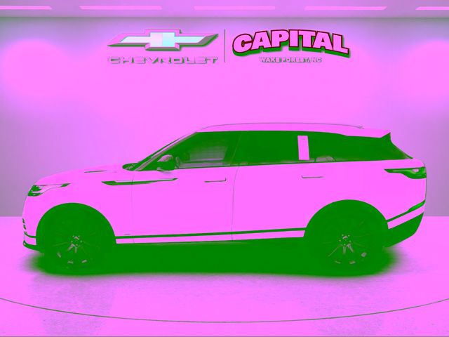 Used 2019 White Land Rover SE R-Dynamic image 2