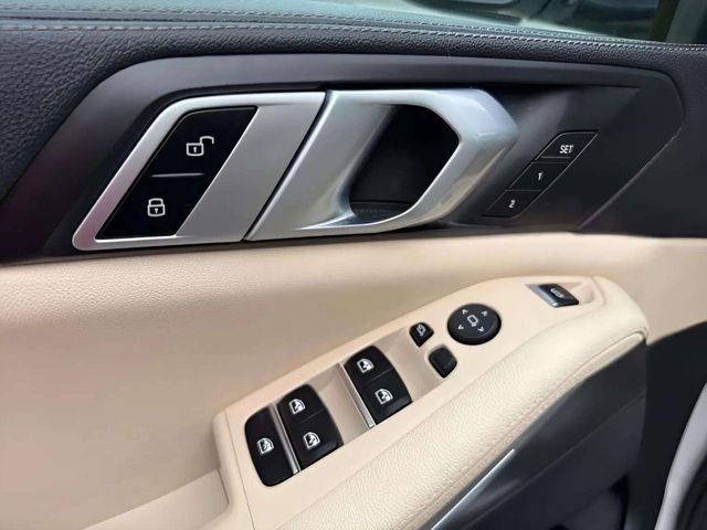 BMWX57