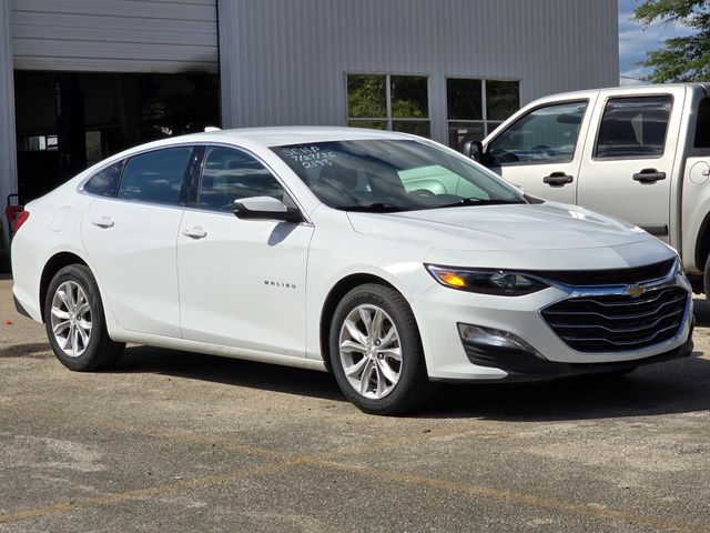 Summit White 2025 Chevrolet Malibu Sedan Front-Wheel Drive Continuously Variable Transmission