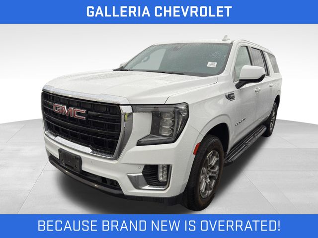 Summit White 2022 GMC Yukon XL SLE 4WD SUV / Crossover Four-Wheel Drive
