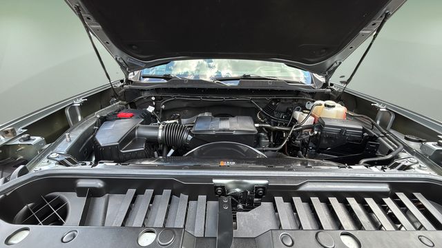 Used 2024 Gray Chevrolet ZR2 image 32