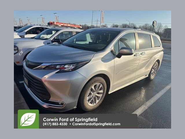2024 Toyota Sienna XLE 7-Passenger AWD
