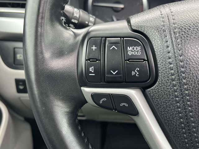 Used 2017 Toyota Highlander SUV