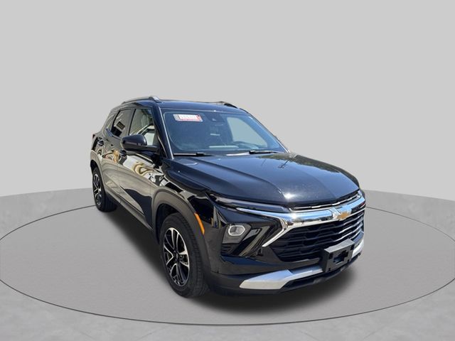 Mosaic Black Metallic 2024 Chevrolet Trailblazer SUV / Crossover Front-Wheel Drive Continuously Variable Transmission