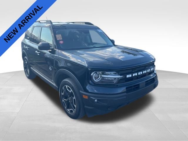 2021 Ford Bronco Sport Outer Banks 3