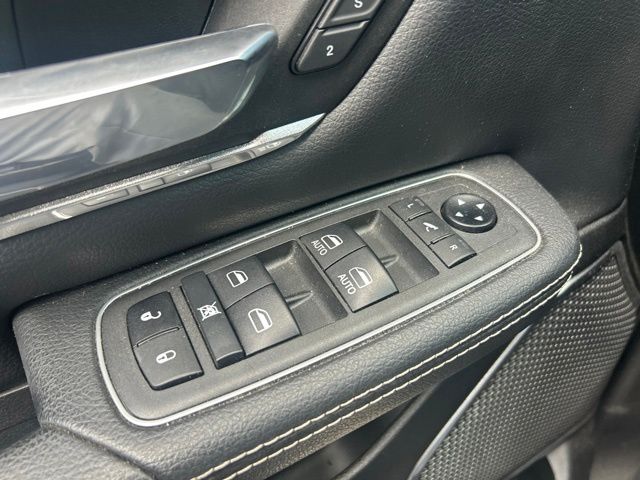 Used 2021 Black Ram Laramie image 15