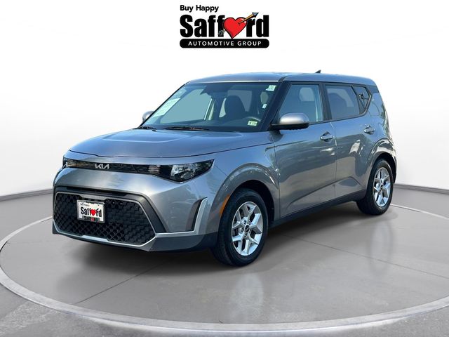  2023 Kia Soul LX FWD   