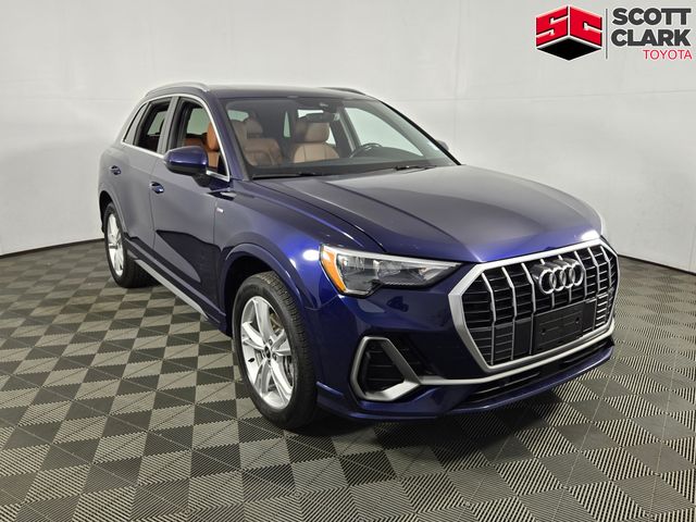 2022 Audi Q3 Premium