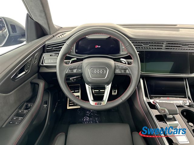 2025 Audi RS Q8 performance
