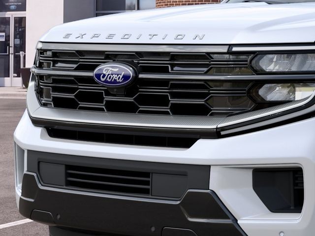 New 2027 White Ford Platinum image 17